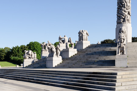 OSLO - JUNE 19: Statues in Vigeland park in Oslo, Norway on June 19, 2012. The park covers 80 acres and features 212 bronze and granite sculptures created by Gustav Vigeland.のeditorial素材