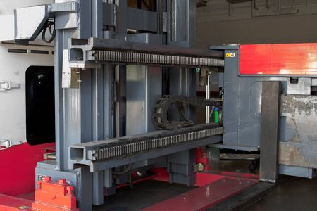 The Sliding gear of forklifts, for forklift fork control
