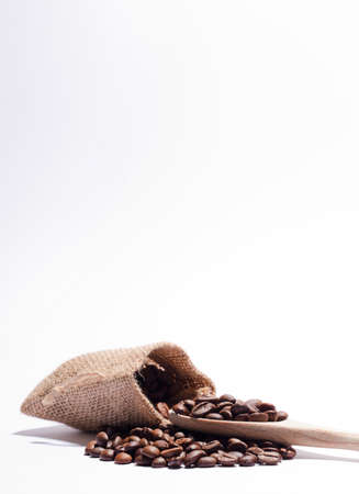 Coffee beans isolated with white backgroundの写真素材