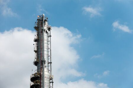 Process Columns of Natural Gas Plant with blue sky backgroundの写真素材