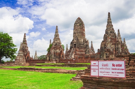 On entry sign in front of Pagoda at Wat Chaiwattanaram Temple Ayutthaya Thailandの写真素材