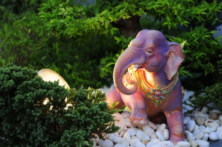 Ancient statue of Fine Arts with spotlight
の写真素材