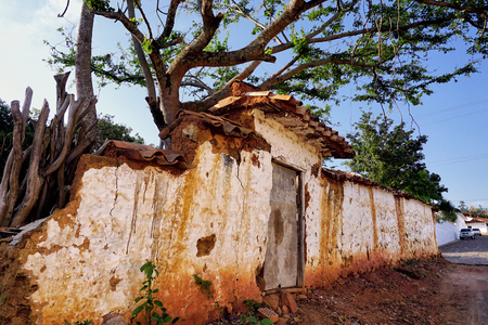 Entrance of abandoned house in ruins in Barichara, Colombia.の写真素材