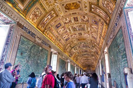 Visitors inside the galleries of the Vatican Museum interior Vatican City, Rome, Italyのeditorial素材