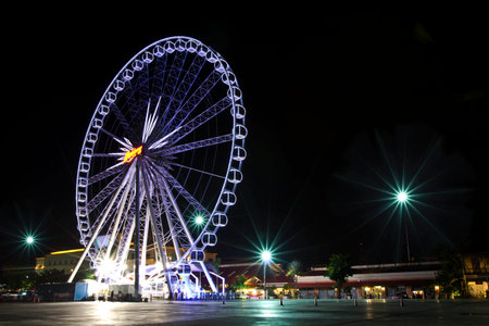 Bangkok at twilight in the dark of sky.のeditorial素材