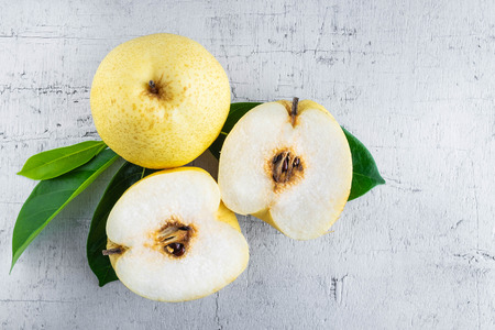 Fresh nashi pear  Fruit  half cutの写真素材