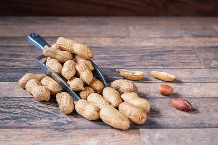 Peanuts in shell