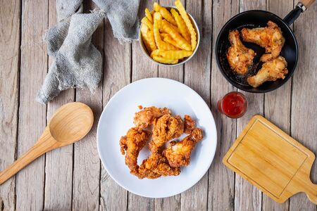 Cook fried chicken on the table in the kitchen.の写真素材