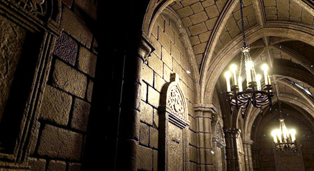 Interior of a church in the city of Barcelona, Catalonia, Spainの素材