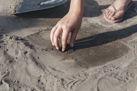 During the excavations the archeologist found something. Historically significant excavations. The findings of archaeologists.の写真素材