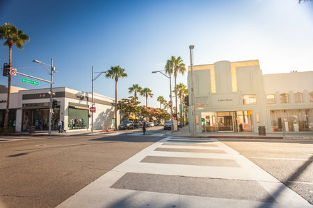 BEVERLY HILLS, CA - JUL 29: Intersection of Brighton Way and Beverly Drive in Beverly Hills on July 20, 2018. Beverly Drive is an affluent shopping district known for designer label and haute couture fashion.のeditorial素材