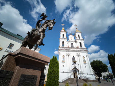Vitebsk, Belarus - August 2021: Church of the Resurrection of Christ and a monument to Grand Duke Olgerd. Orthodox Christian churchesのeditorial素材