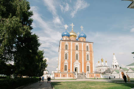 21.08.2021, Russia, Ryazan. Architectural monument Cathedral of the Assumption Cathedral in the Kremlinのeditorial素材