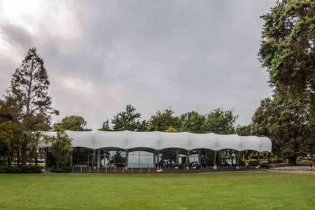 Hamilton, New Zealand - March 26, 2017: The Verandah Cafe & Function Centre in Hamilton Lake Domain.のeditorial素材