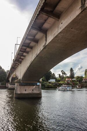 Pedro de Valdivia Bridge, Valdivia River, Chile.のeditorial素材
