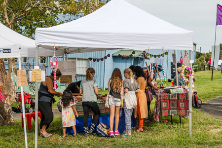 Auckland, New Zealand - April 09, 2017: Workshop of dreamcatchers design from recycled and unwanted items at EcoDay in New Lynn.のeditorial素材