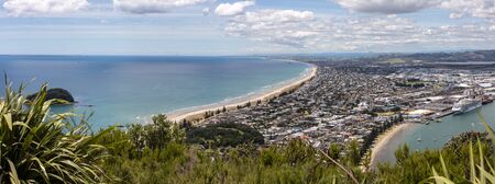 Mount Maunganui, New Zealand - December 31, 2017: The bay and harbour in Mount Maunganui, New Zealand.のeditorial素材