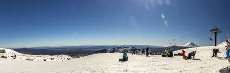 Whakapapa, New Zealand - August 12, 2018: Skiiers on the Rockgarden at Whakapapa Ski Field in New Zealand.のeditorial素材