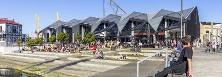 wellington, New Zealand - November 23, 2017:  Visitors at Wellington Waterfront lagoon, New Zealandのeditorial素材