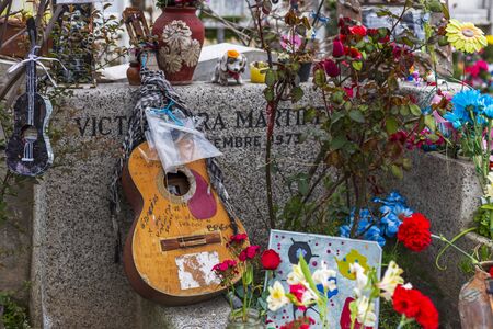 Santiago, Chile - September 09, 2017: Grave of Victor Jara at the General Cemetery of Santiago, Chile.のeditorial素材