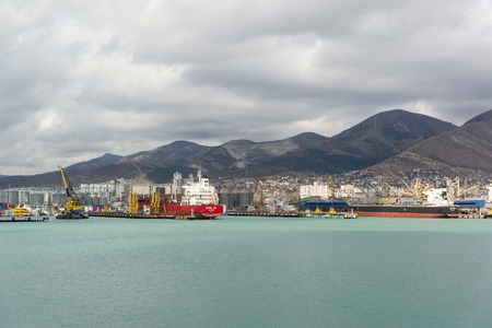 Russia, Novorossiysk - October 28.2017: Novorossiysk cargo port. Terminals for loading and granaries. Cloudy autumn dayのeditorial素材