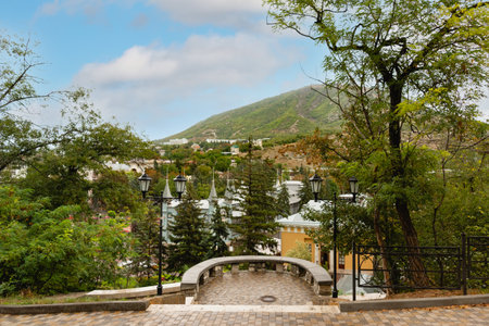 Deserted observation deck over the resort town of Pyatigorsk on an autumn day. Mount Mashuk on the horizonの写真素材