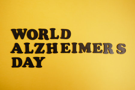 chalk board with description September 21 Alzheimer's day, brain disease conceptの写真素材