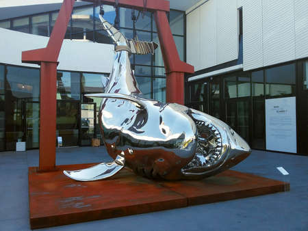 Shark Monument. Sculpture of a caught shark with open mouth.のeditorial素材