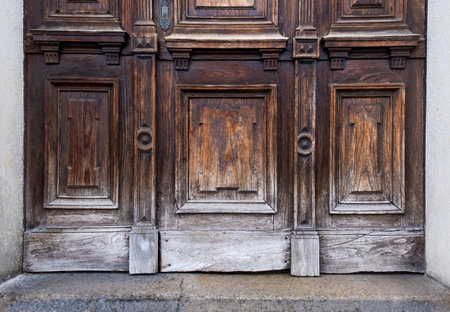 Old Wooden Threaded Door of Brown and Yellow Colorsの写真素材