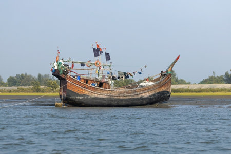 Boats on the water in Cox's Bazar sea port people travelling to another island by boats Bangladeshのeditorial素材