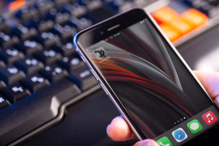 MINSK, BELARUS - March 22, 2021: Open the Clubhouse app on your smartphone. Clubhouse is an audio chat app.のeditorial素材