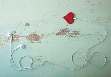 headphones symbol Valentine red heartの写真素材