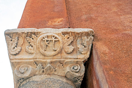 architectural round detail elements on a pink wall:の写真素材