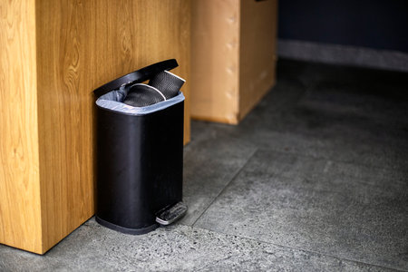 full trash can not close in the officeの写真素材