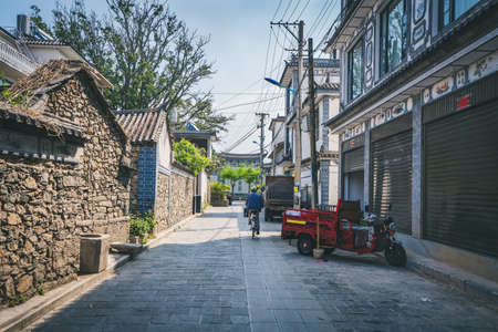 Scenic street in the Old Town of Dali,Yunnan,China.のeditorial素材