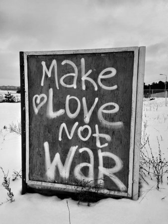 make love not warの写真素材