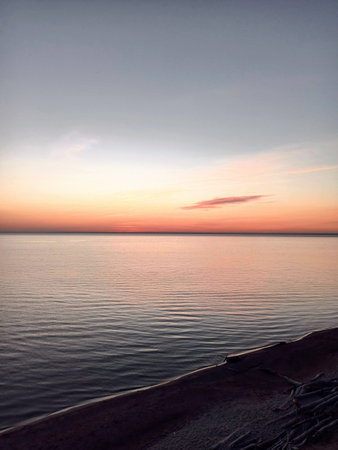 sunset, water, sea, sky, sun, sunrise, cloud, landscape, ocean, nature, lake, cloudsの写真素材