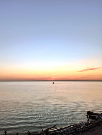 sunset, sea, sun, sky, water, sunrise, ocean, nature, clouds, beach, landscape, horizonの写真素材