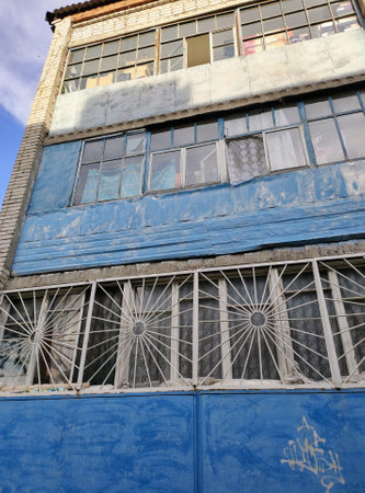 Abandoned building in the city center, closeup of photoの写真素材