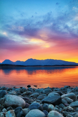 Colorful twilight reflectionの写真素材