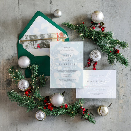 composition of holiday invitationsの素材