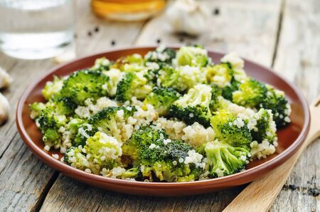 roasted garlic broccoli quinoa saladの写真素材