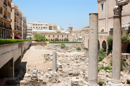 BEIRUT, LEBANON - JUNE 28, 2013: Old roman ruins in downtown of Beirut, near the Mohammed el-Amine Mosque, Lebanonのeditorial素材