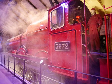 Leavesden, London, UK - DECEMBER 19th 2017: The Hogwarts Express and platform in the Warner Brothers Studio tour 'The making of Harry Potter'.のeditorial素材