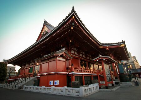 A corner of sensoji temple at asakusa in the morningのeditorial素材