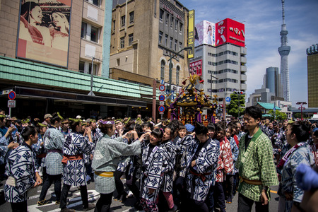 17 MAY 2015 Sanja Matsuri Sanja Festival At Sensoji Temple Tokyo Japanのeditorial素材