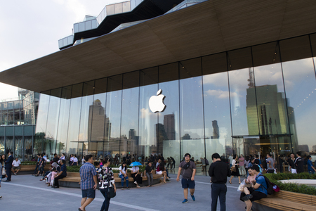 Bangkok ,Thailand ,13 November ,2018: outside of Apple store Loof retail stores owned and operated by Apple Inc., dealing with computers and consumer electronics at Icon Siam shopping mall.のeditorial素材