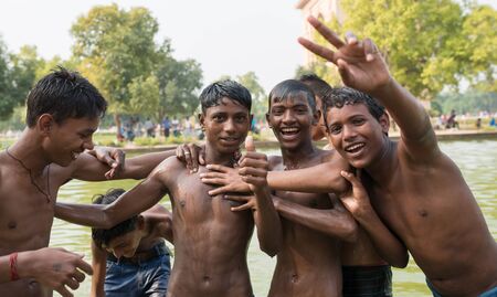 New Delhi , India - August 4, 2015 : Unidentified Children group smiling in New Delhi, Indiaのeditorial素材
