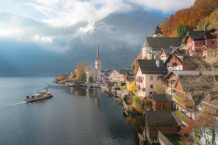 Autumn view Of Hallstatt, Hallstatt, Austriaのeditorial素材