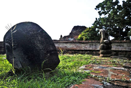 Buddha brokenの写真素材